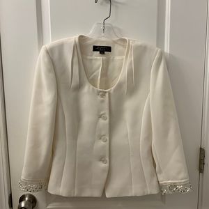 Tahari Arthur S. Levine